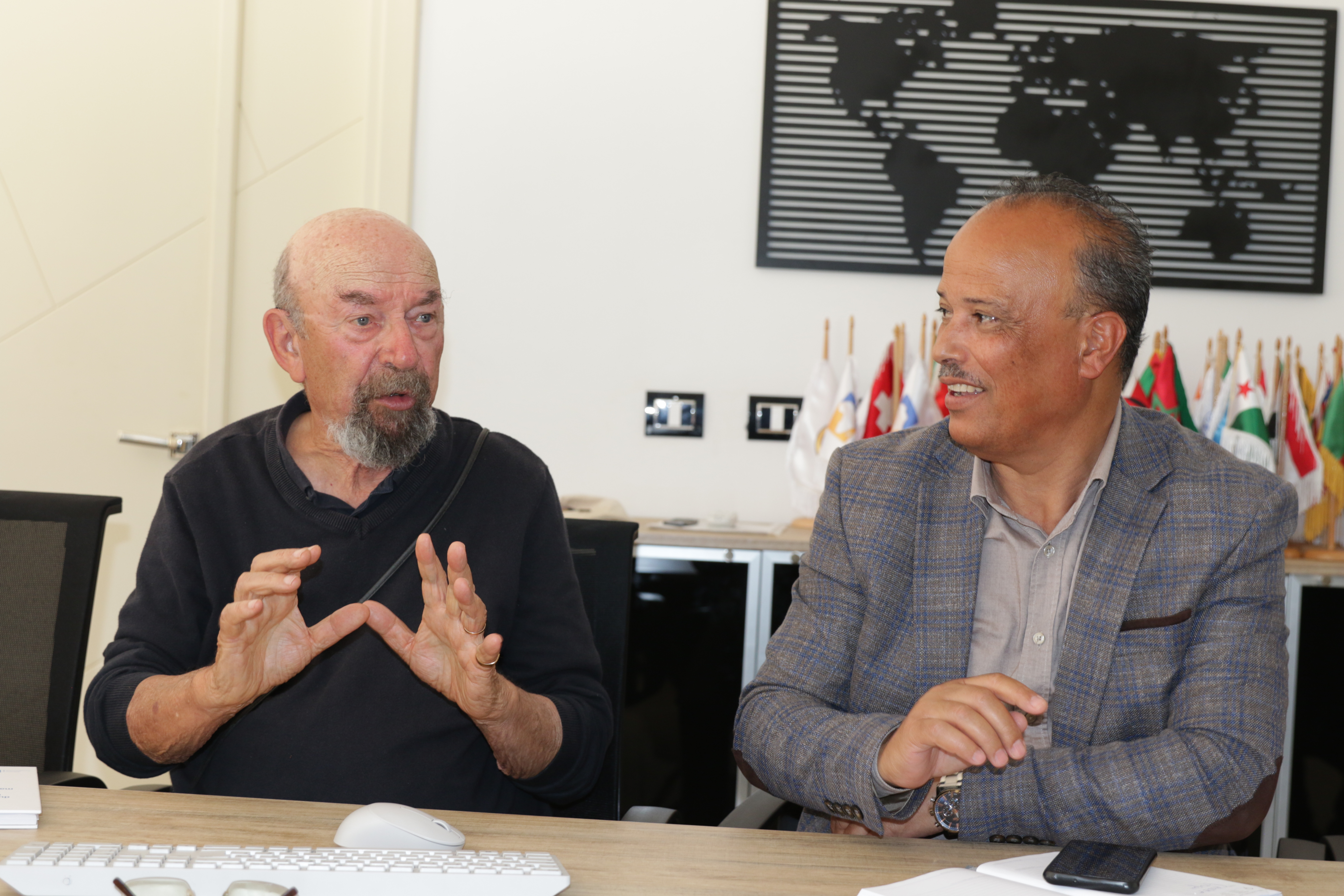 Discovering the "7 Saharas"  : Édouard Le Floch and his exceptional lecture at the OSS